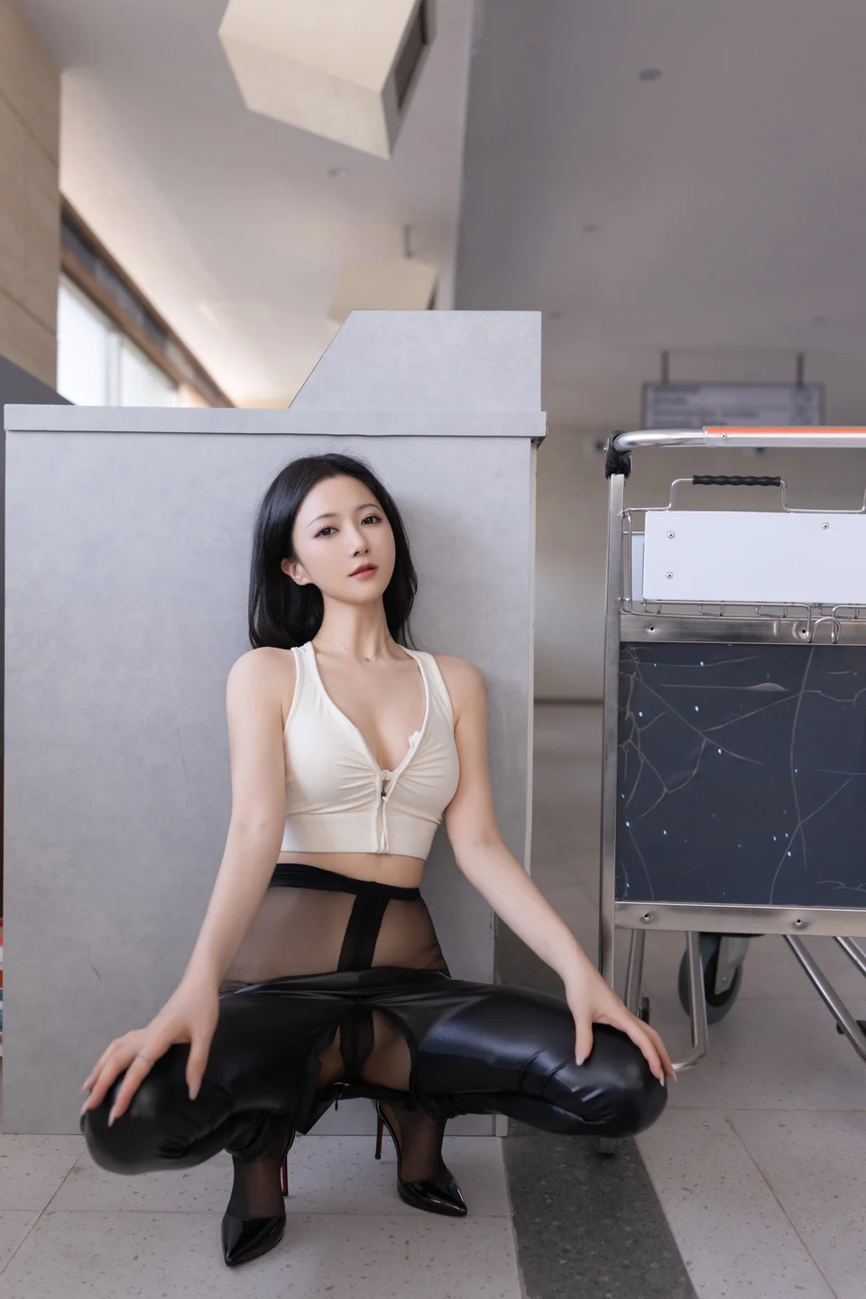 鱼子酱Fish - 行李托运 [121P-1.13GB] tg@simisebaisi 【丝足阁】054.webp